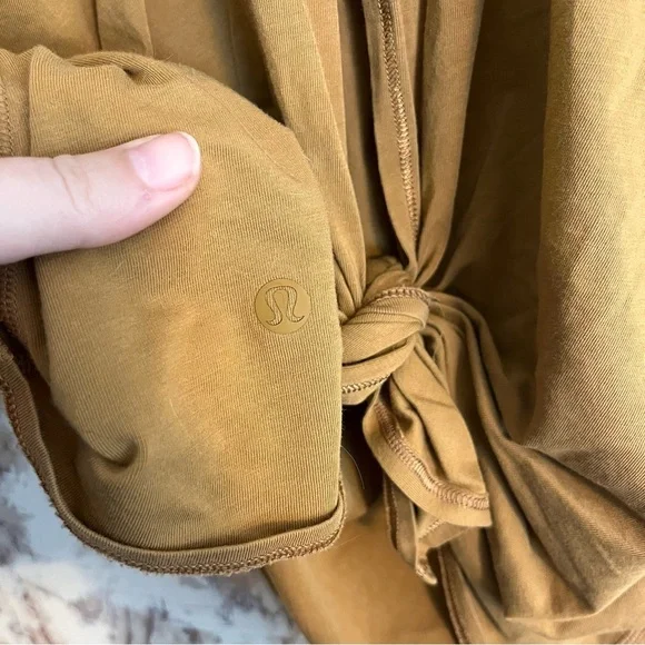 Lululemon All Tied Up, Desert Sun - 8/10 - Picture 5 of 5